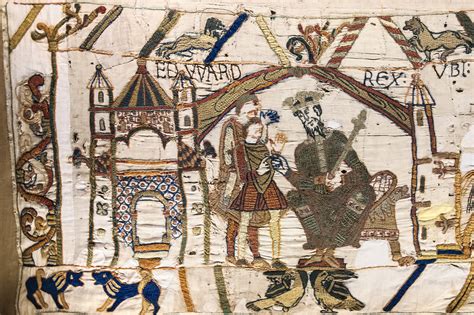 The Bayeux Tapestry: A Medieval Masterpiece Embroidered With History and Intrigue!